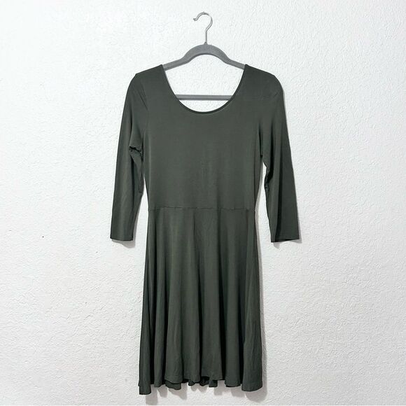 Express green quarter sleeve open back size medium - Picture 1 of 16